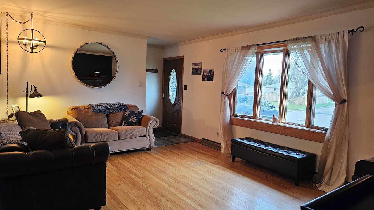 Photo of Livingroom in Menomonee Falls