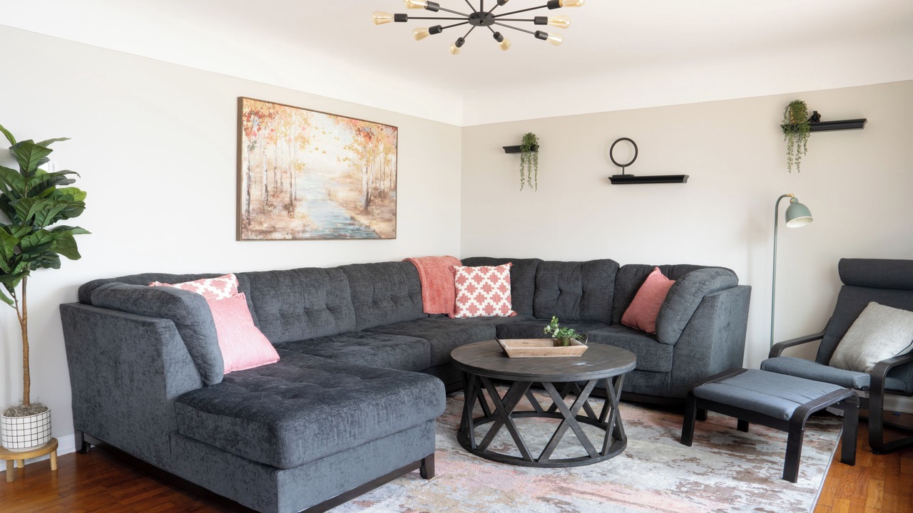 Photo of Livingroom in Birch Run Township