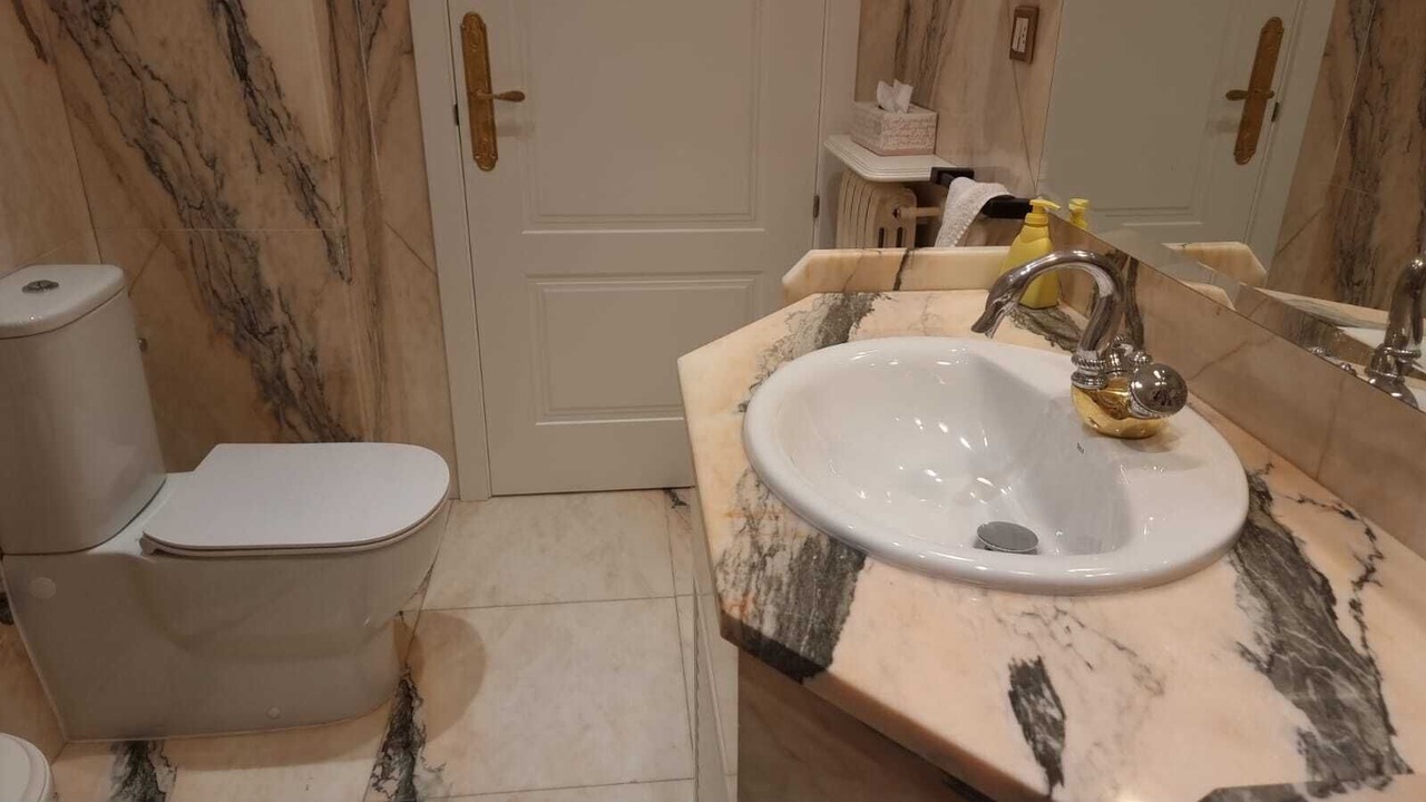 Photo of Bathroom in Gros