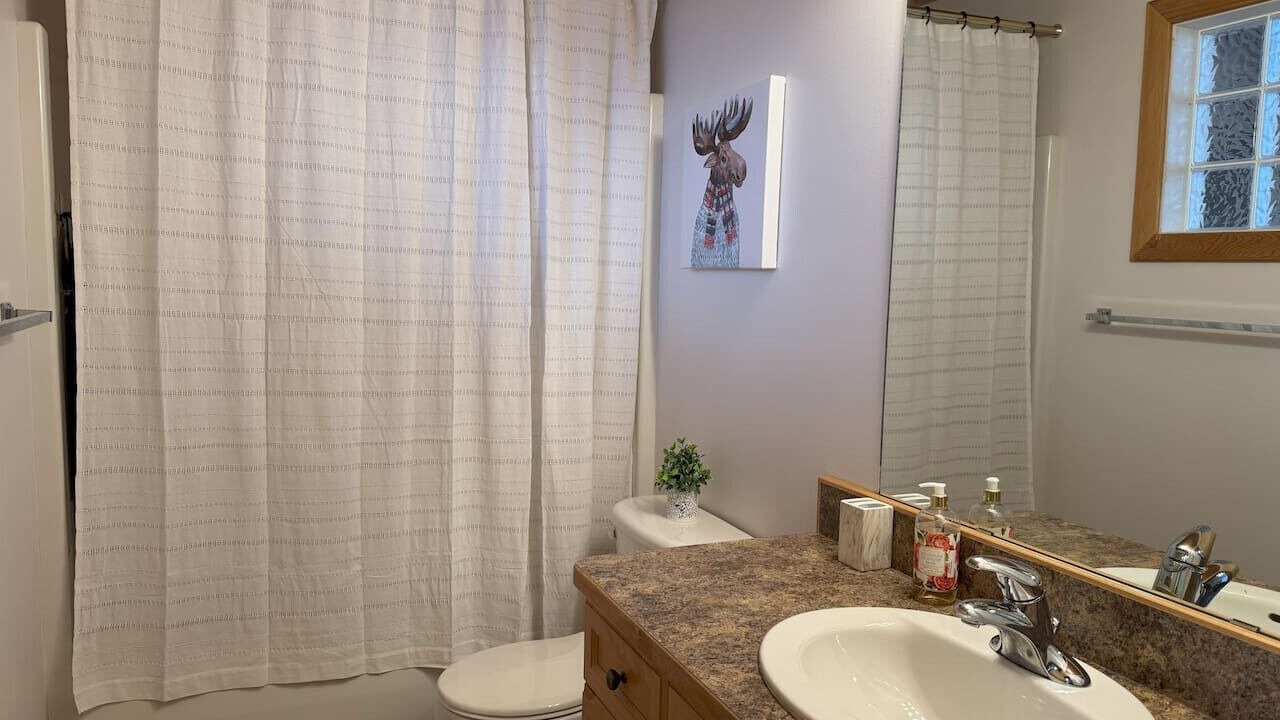 Photo of Bathroom in Okanagan-Similkameen