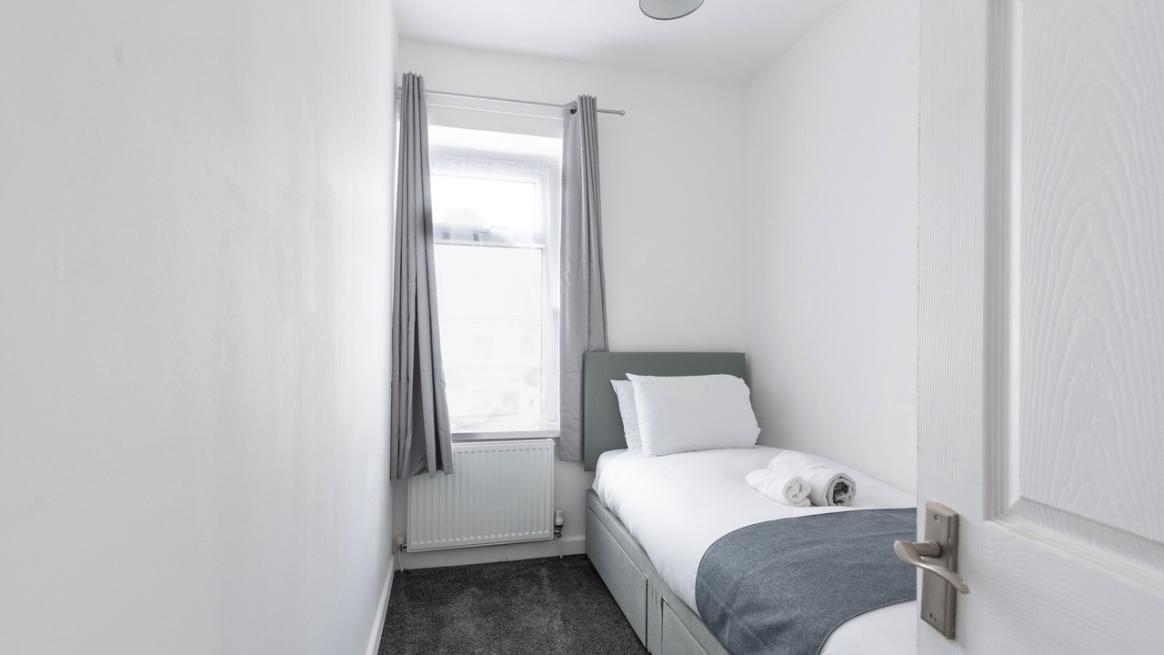 Photo of Bedroom in Beddau