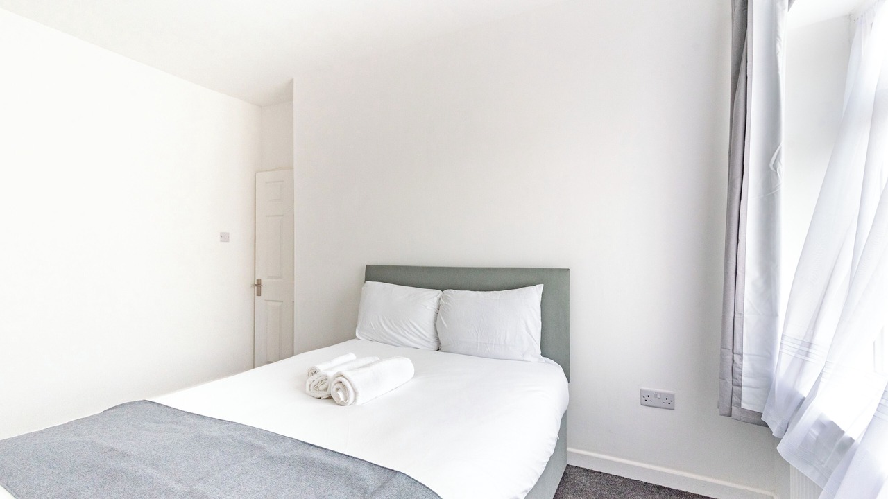 Photo of Bedroom in Beddau