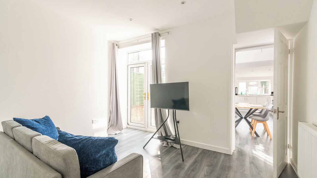 Photo of Livingroom in Beddau