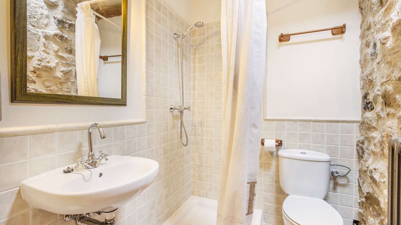Photo of Bathroom in La Baronia de Rialb