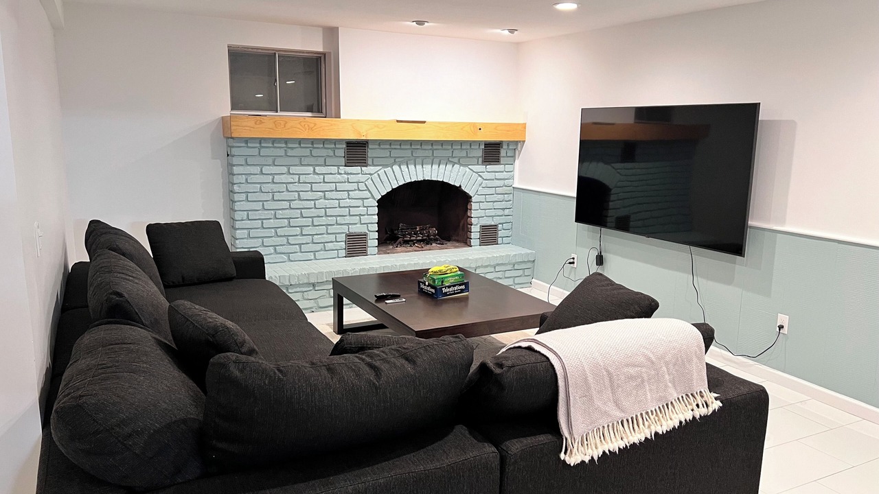 Photo of Livingroom in Town of Southold Town