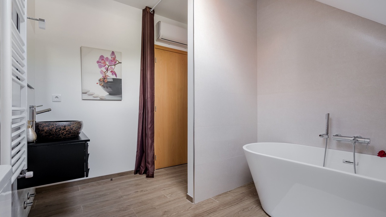 Photo of Bathroom in Rossas
