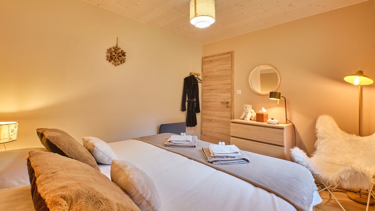 Photo of Bedroom in Venosc