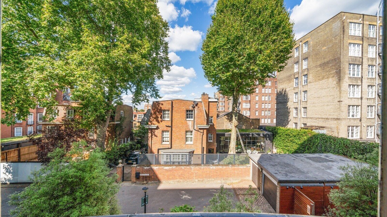 Photo of Outdoor in Lancaster Gate
