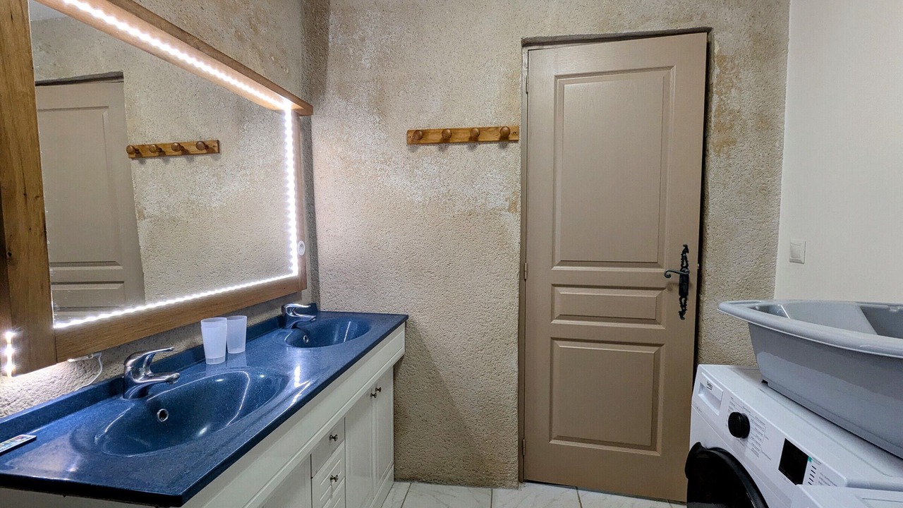 Photo of Bathroom in Vicq-sur-Nahon