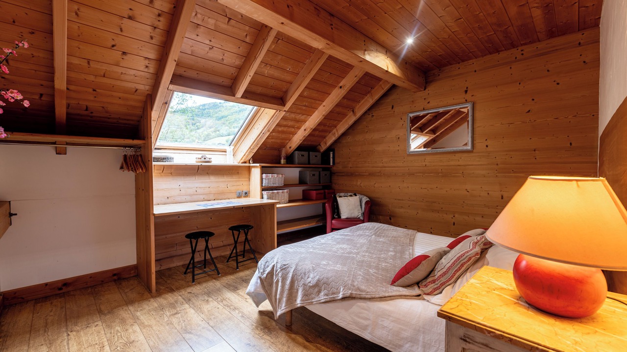 Photo of Bedroom in Les Clefs