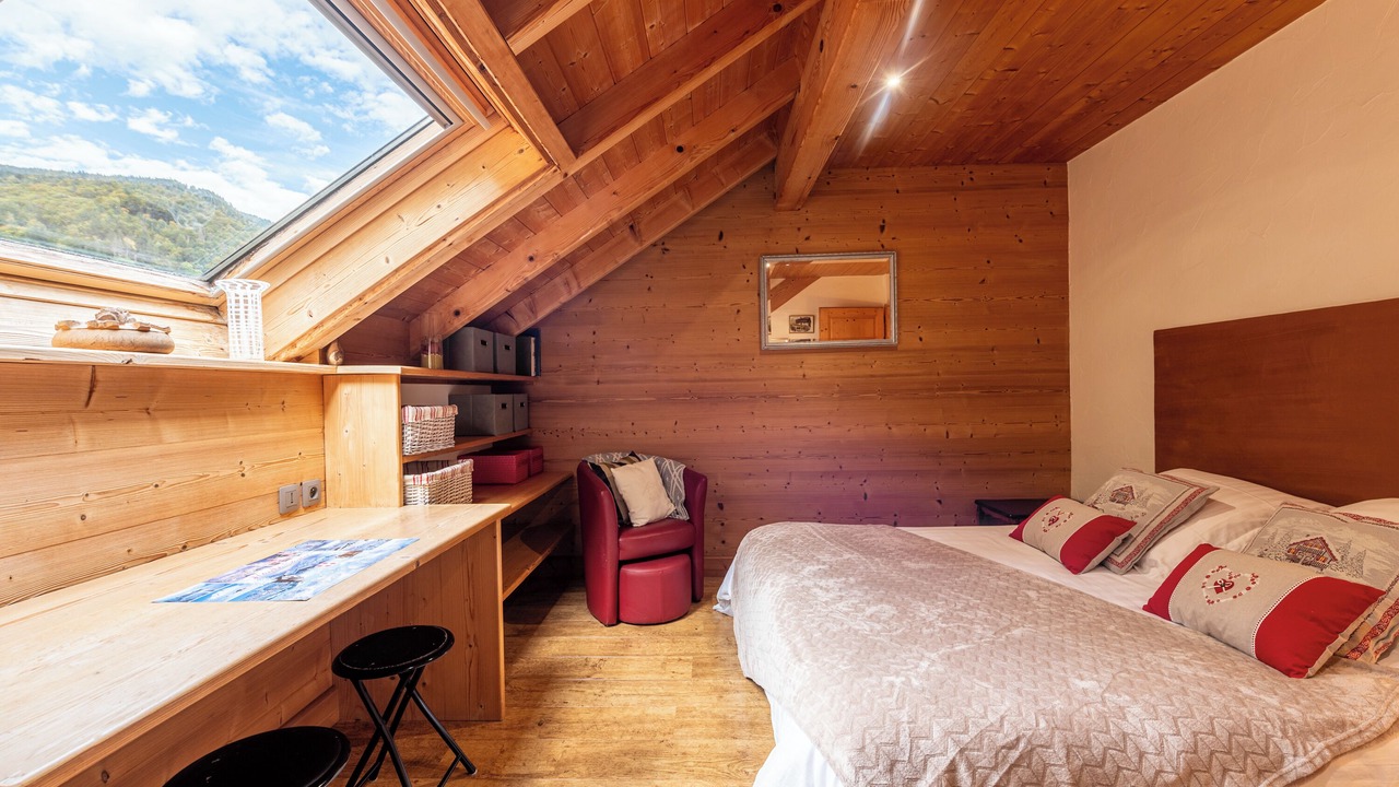 Photo of Bedroom in Les Clefs