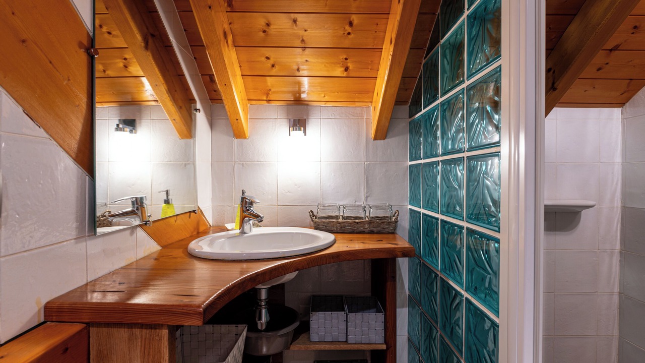 Photo of Bathroom in Les Clefs