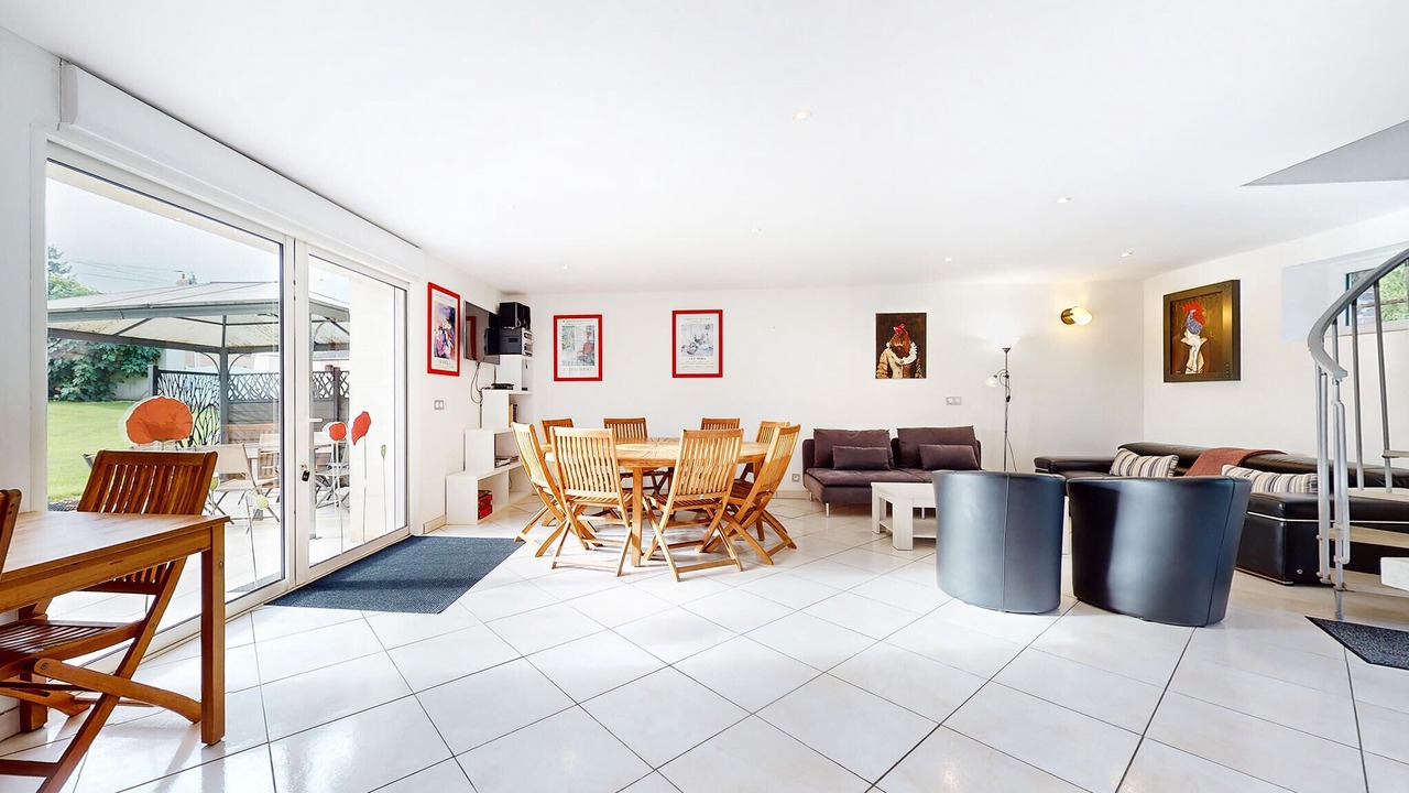 Photo of Bedroom in Saonnet