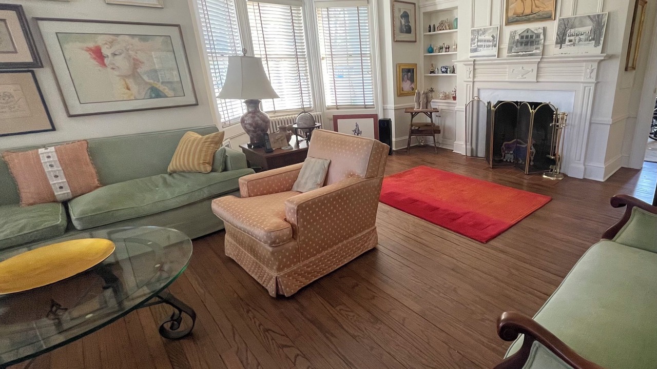 Photo of Livingroom in Village of East Hampton
