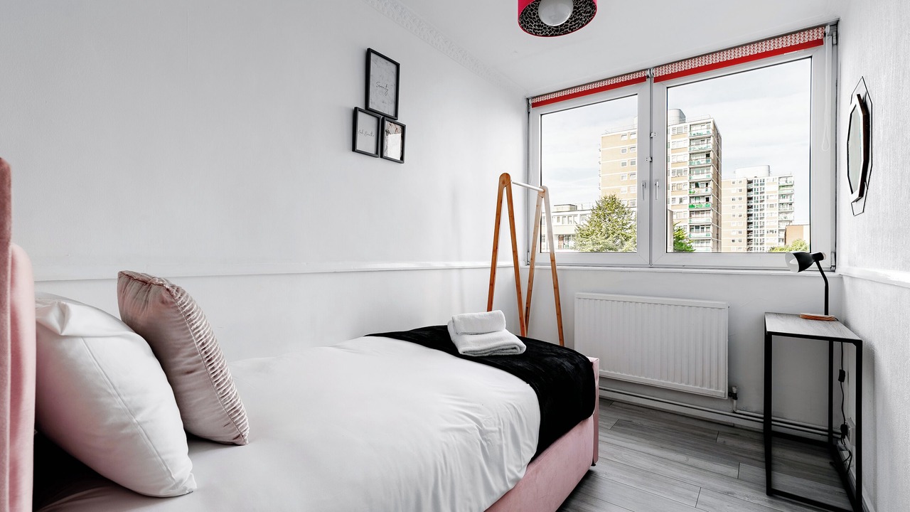 Photo of Bedroom in Lansbury