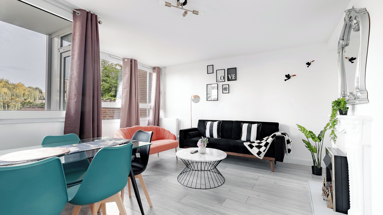 Photo of Livingroom in Lansbury