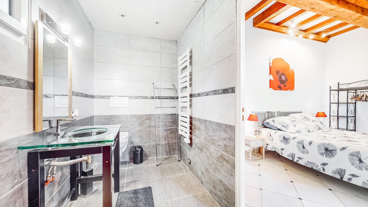 Photo of Bathroom in Saonnet