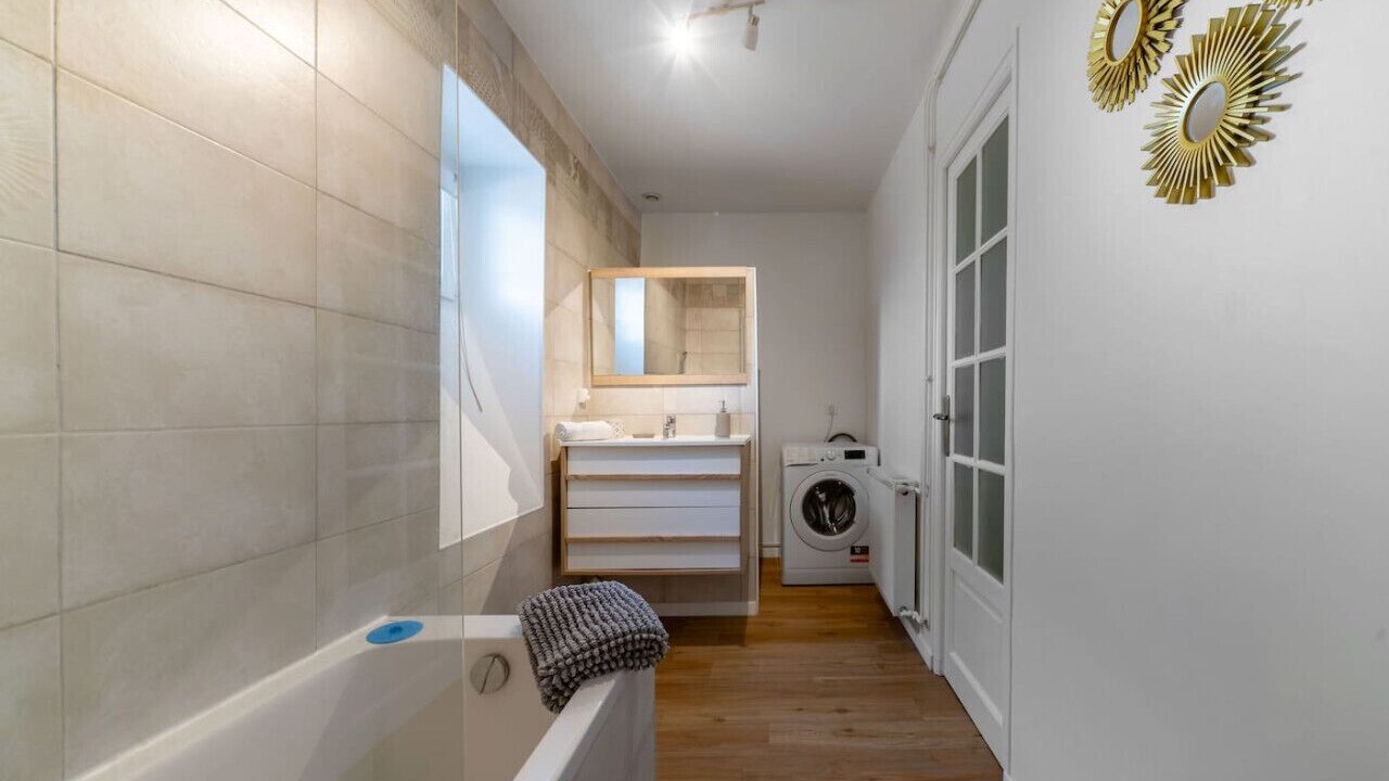 Photo of Bathroom in Quartier de France