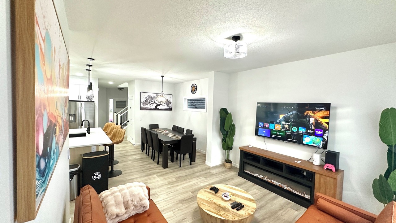 Photo of Livingroom in Airdrie