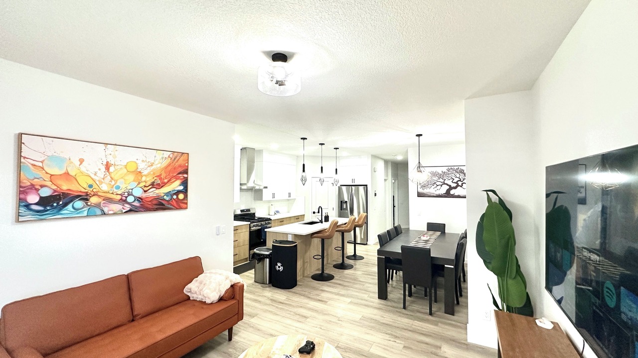 Photo of Livingroom in Airdrie