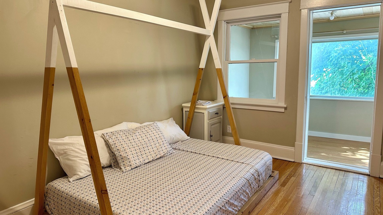 Photo of Bedroom in Centretown West