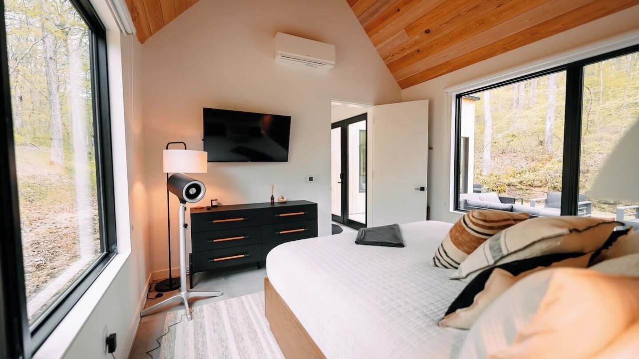 Photo of Bedroom in Logan