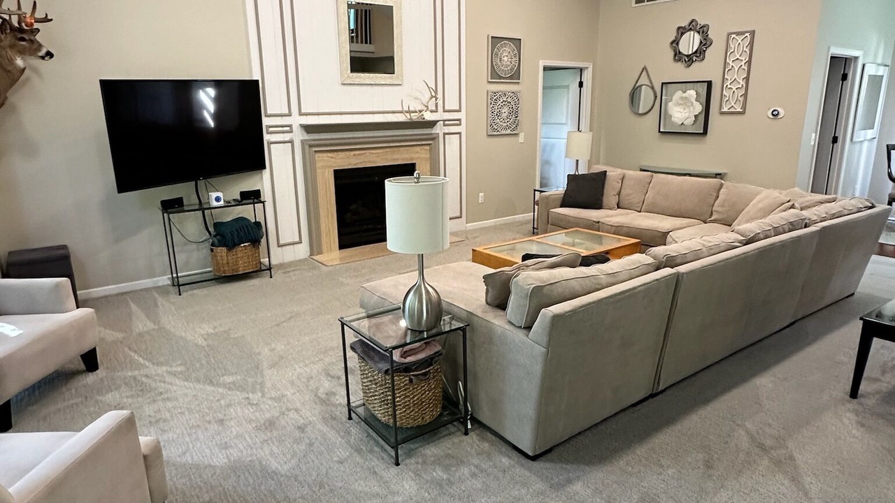 Photo of Livingroom in Rochester