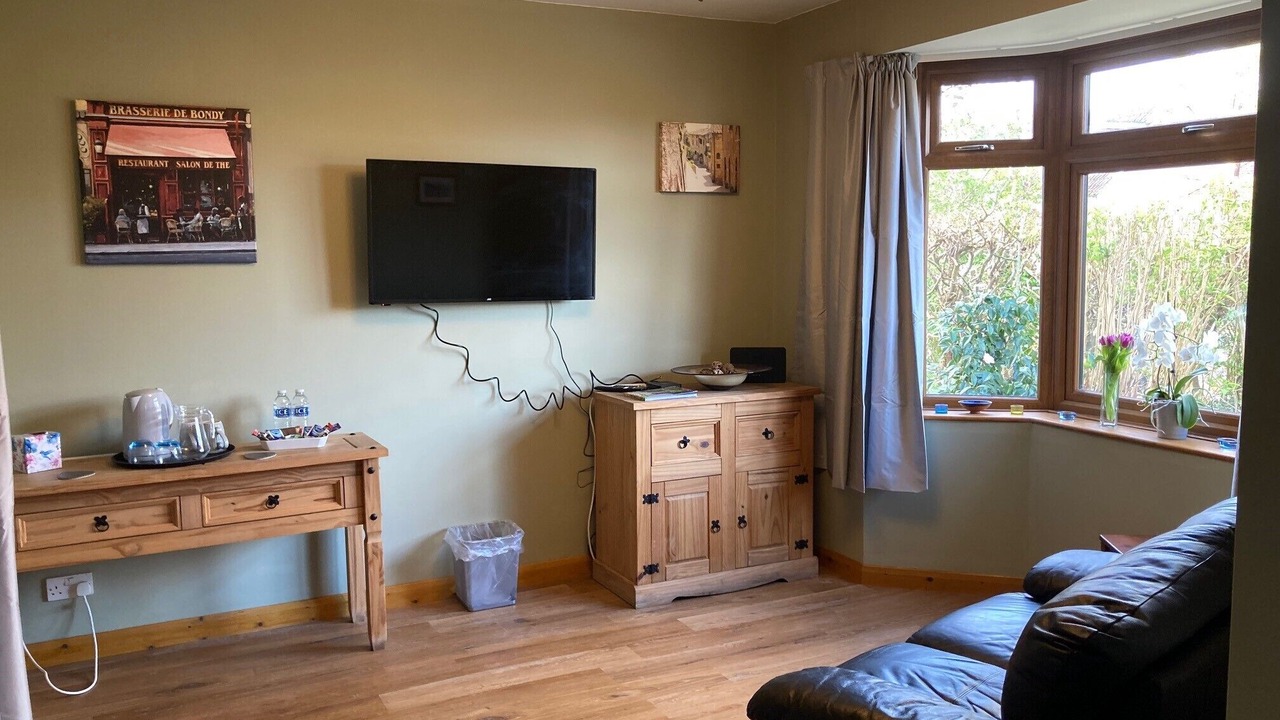 Photo of Livingroom in Holworth