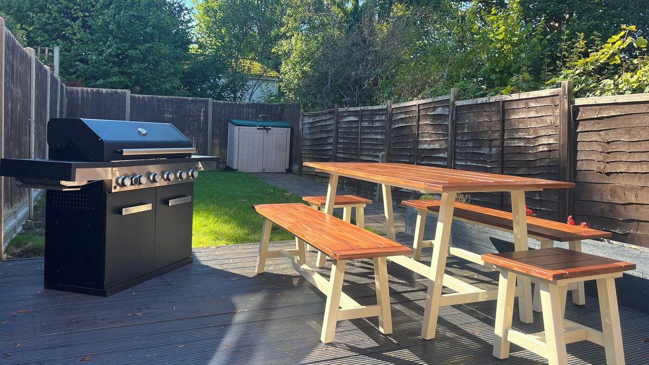 Photo of Outdoor in Epsom