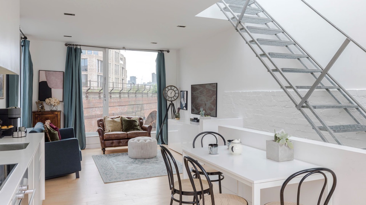 Photo of Livingroom in South Bank