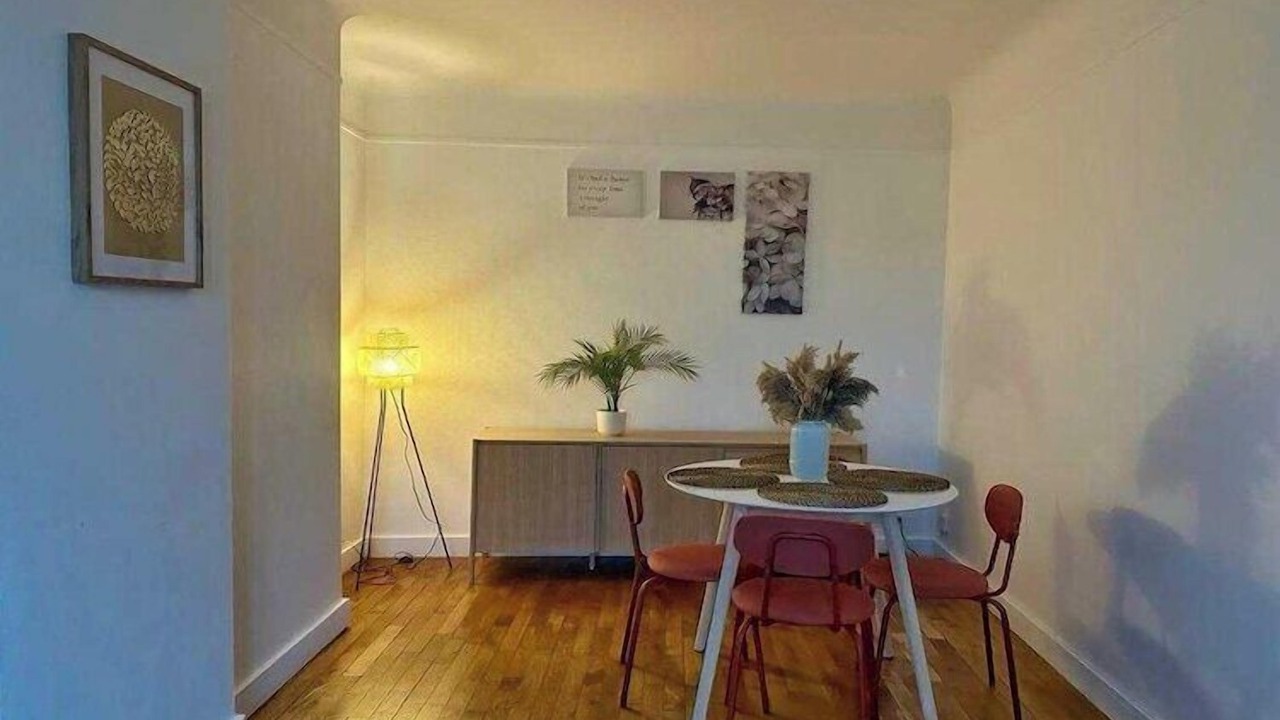 Photo of Others in Suresnes