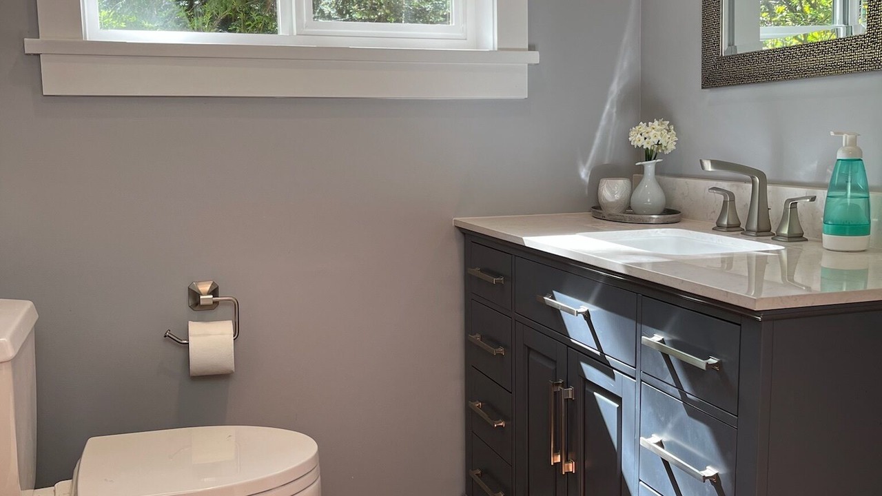 Photo of Bathroom in Point Roberts