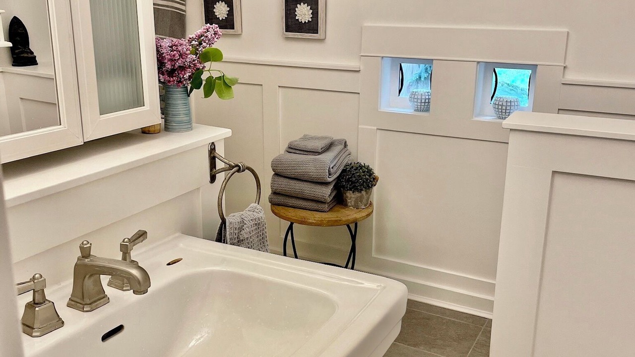 Photo of Bathroom in Point Roberts