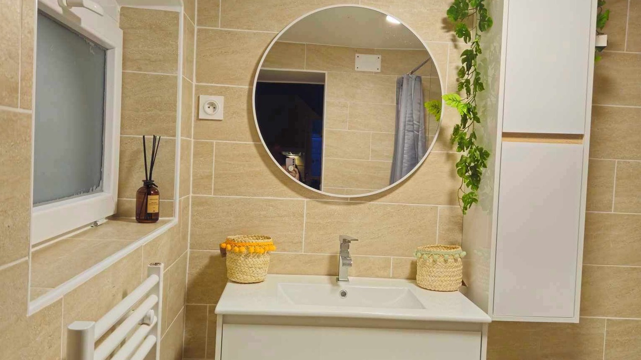 Photo of Bathroom in Lucay-le-Male