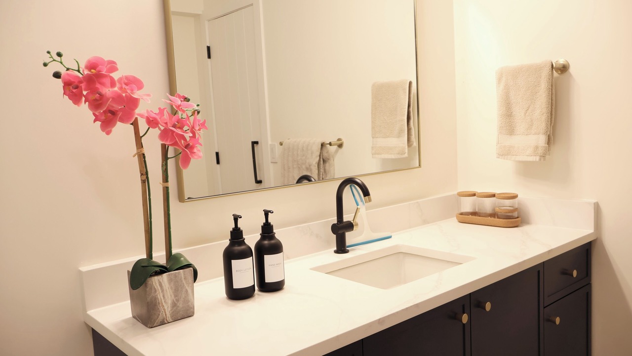 Photo of Bathroom in Valley Ridge