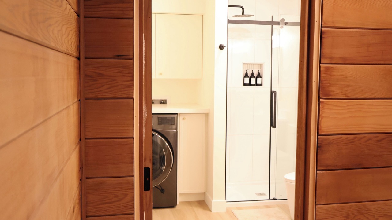 Photo of Bathroom in Valley Ridge