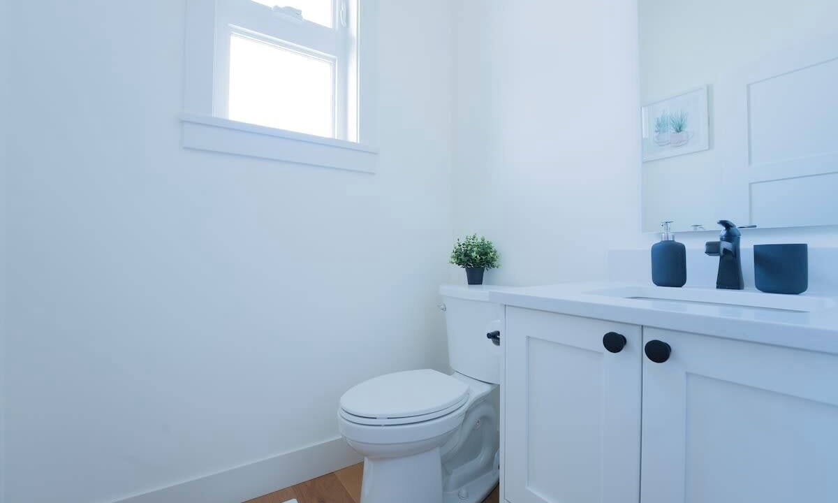 Photo of Bathroom in Willoughby