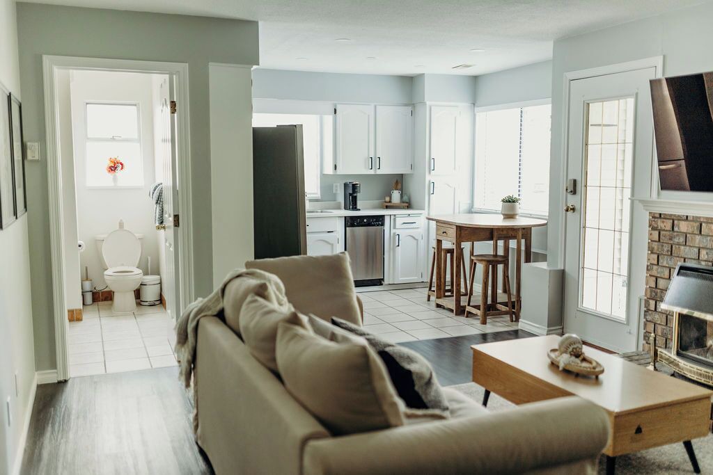 Photo of Livingroom in Upper Ten Oaks