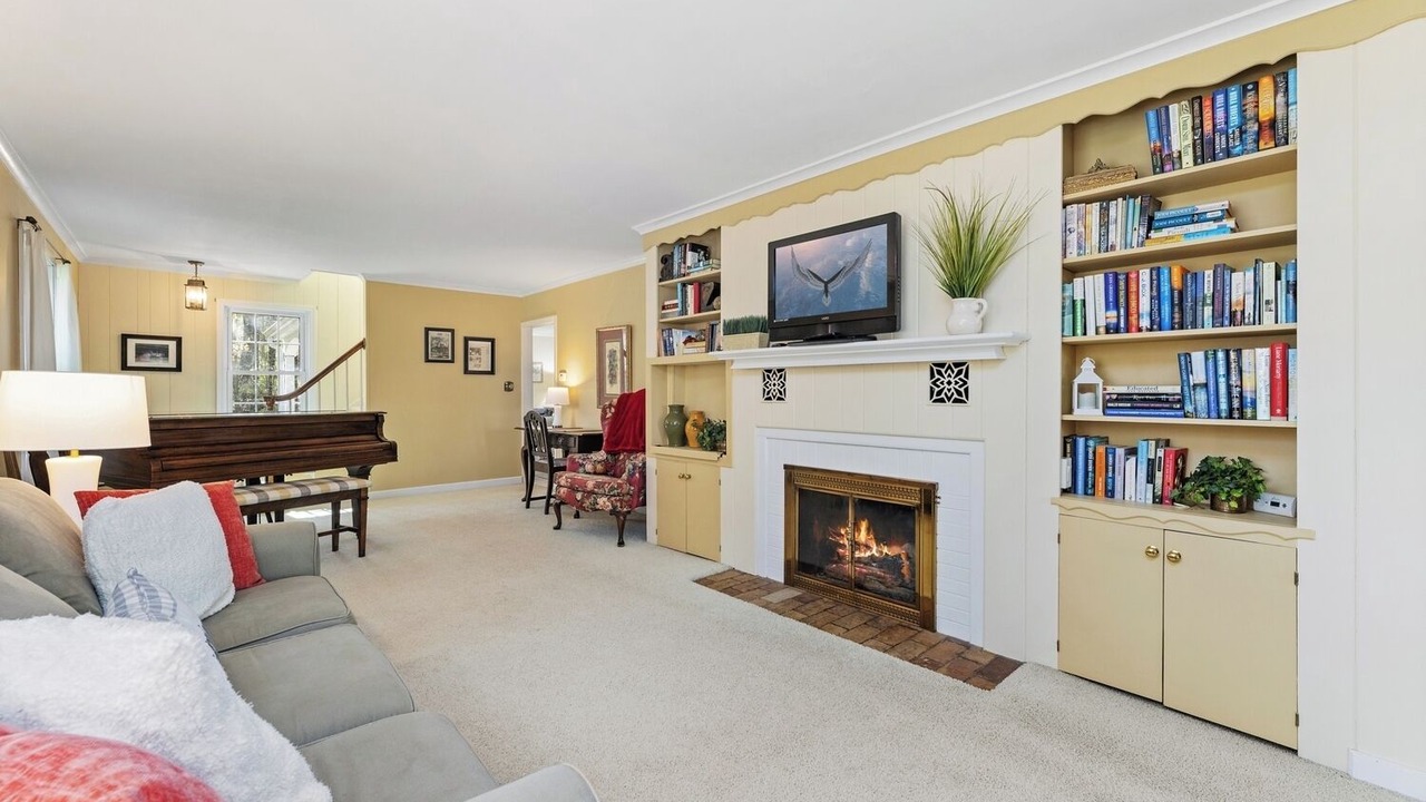 Photo of Livingroom in Black River Falls