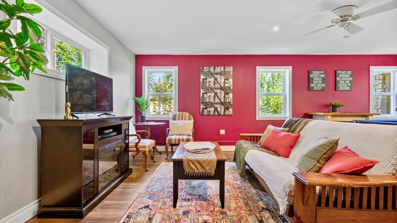 Photo of Livingroom in Okotoks