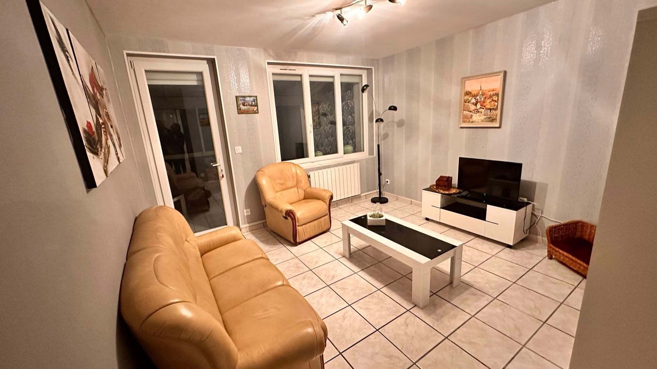 Photo of Livingroom in Brochon