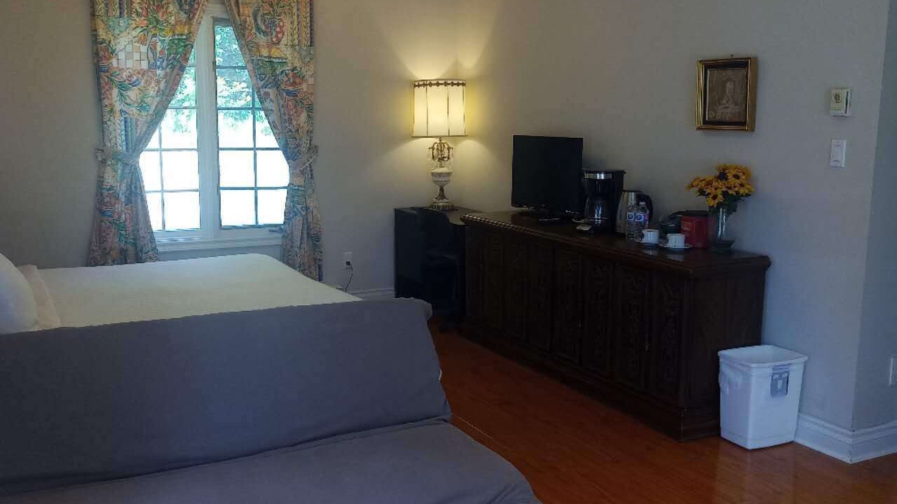 Photo of Bedroom in Adjala-Tosorontio