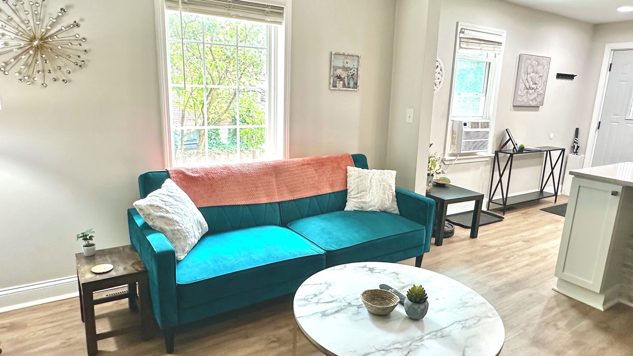 Photo of Livingroom in Brewers Hill