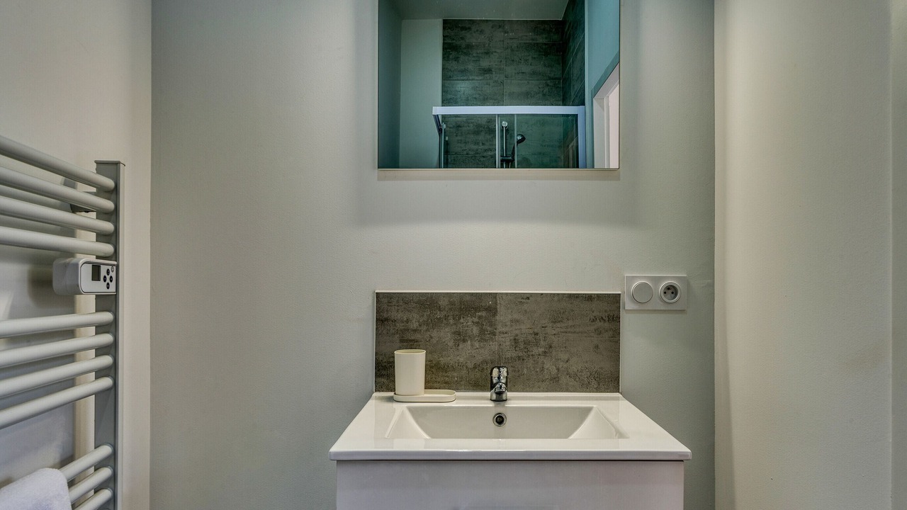Photo of Bathroom in Oullins