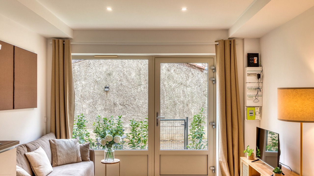 Photo of Livingroom in Oullins
