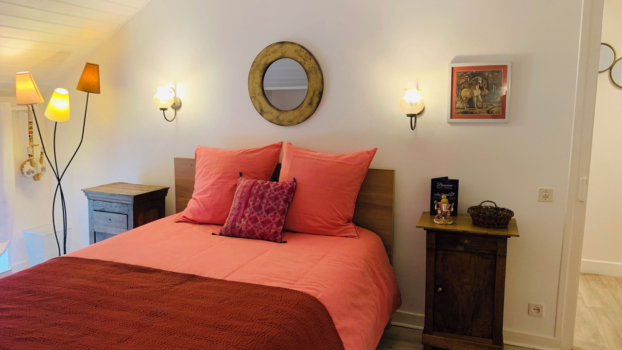 Photo of Bedroom in Commarin