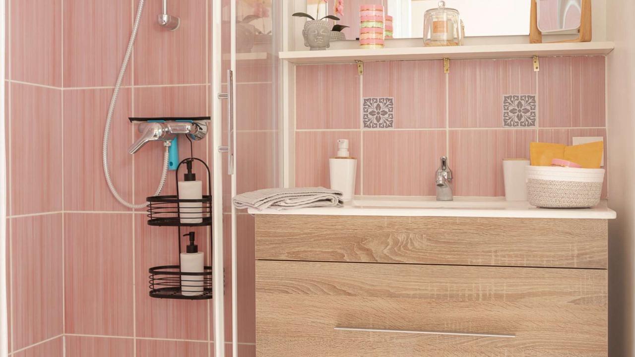 Photo of Bathroom in Saint-Jean-le-Thomas