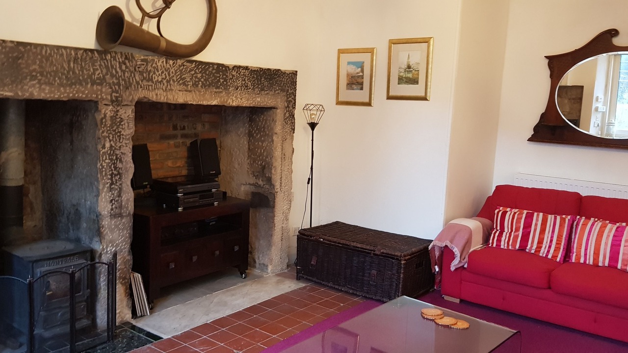 Photo of Livingroom in Dumbarton