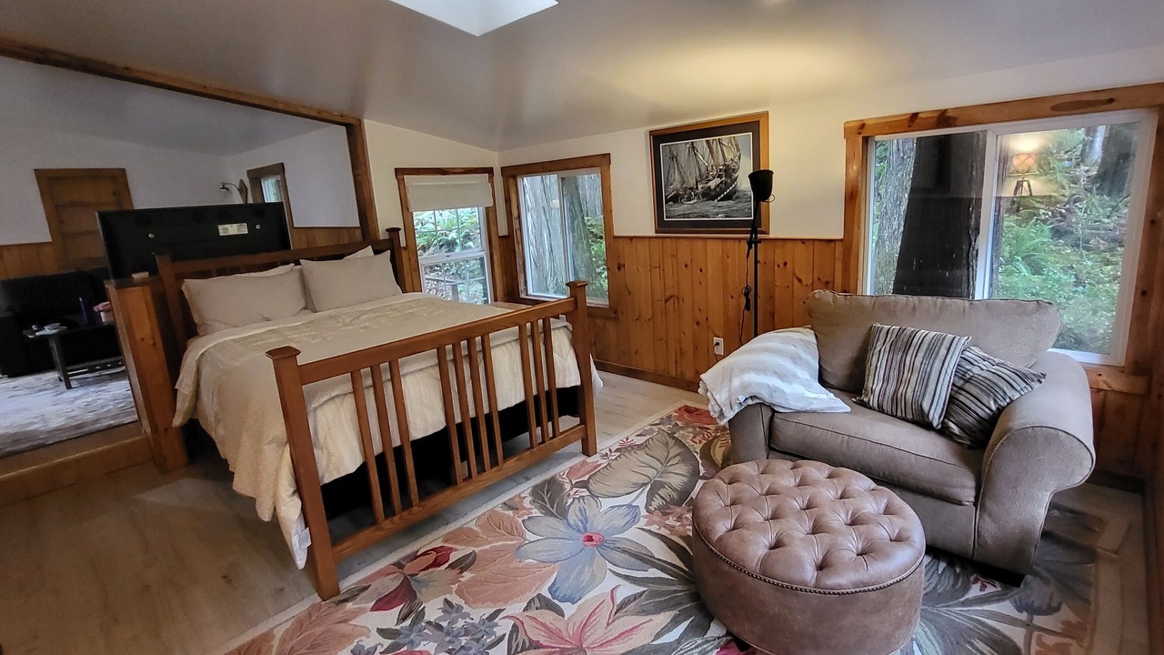 Photo of Bedroom in Marblemount