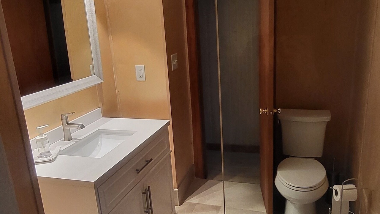 Photo of Bathroom in Marblemount